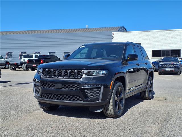 new 2026 Jeep Grand Cherokee car, priced at $50,580