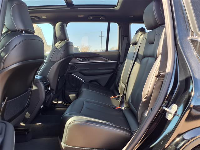 new 2026 Jeep Grand Cherokee car, priced at $50,580