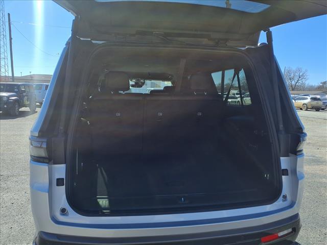 new 2026 Jeep Grand Wagoneer L car, priced at $77,430