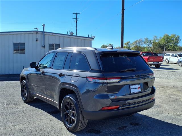 new 2025 Jeep Grand Cherokee car, priced at $45,750