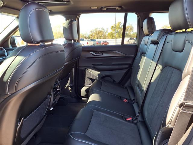 new 2025 Jeep Grand Cherokee car, priced at $45,750