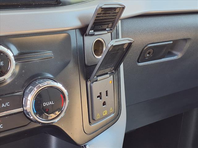used 2024 Ford F-150 car, priced at $36,900