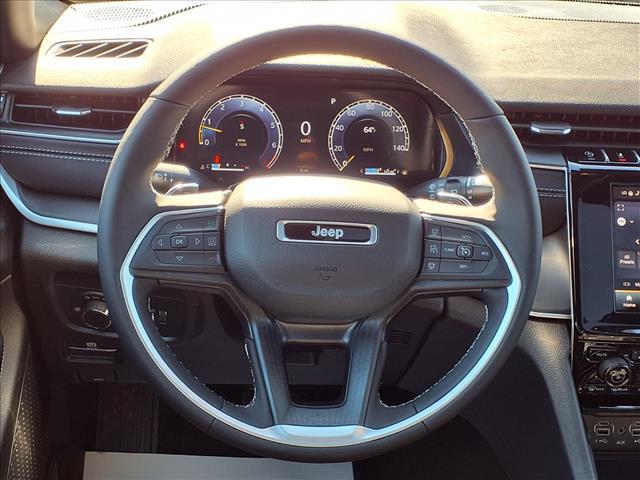 new 2025 Jeep Grand Cherokee car, priced at $42,900