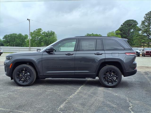 new 2026 Jeep Grand Cherokee car, priced at $44,299