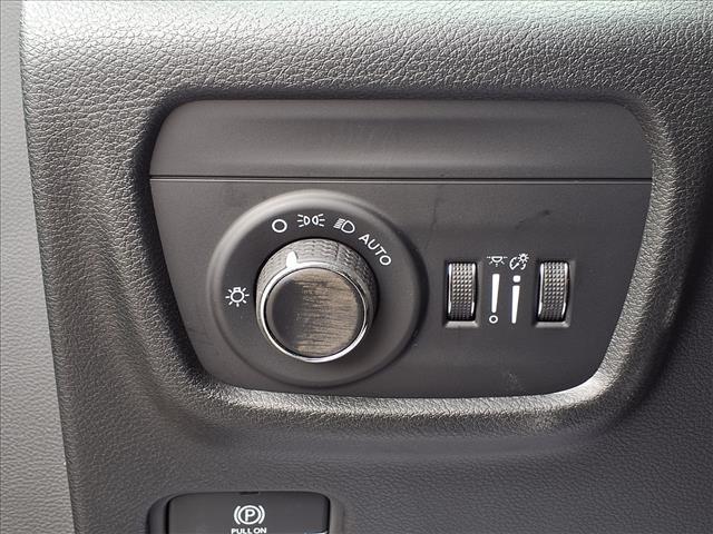 new 2026 Jeep Grand Cherokee car, priced at $44,299