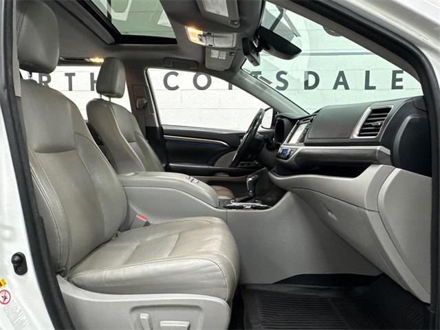 used 2017 Toyota Highlander car, priced at $16,978