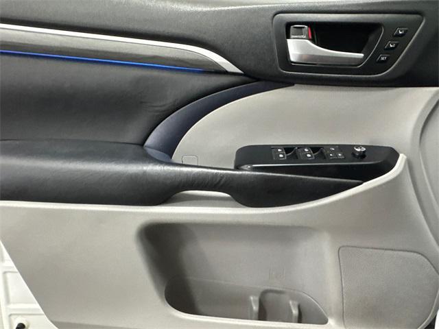 used 2017 Toyota Highlander car, priced at $16,978