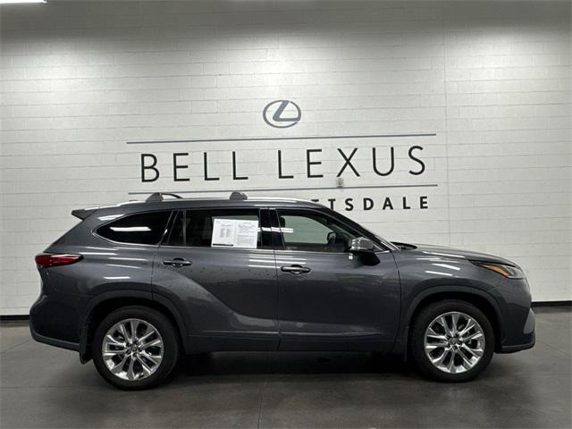 used 2020 Toyota Highlander car, priced at $28,974