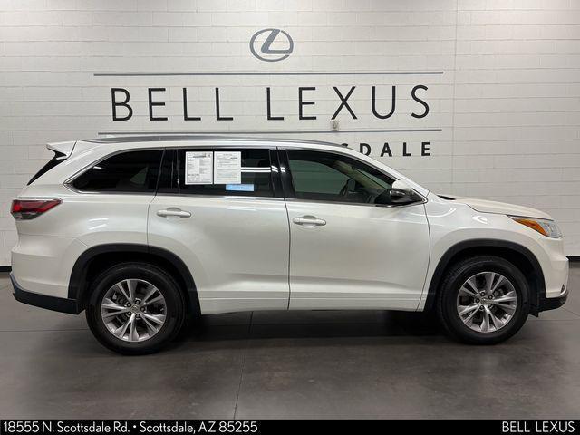 used 2015 Toyota Highlander car, priced at $19,821