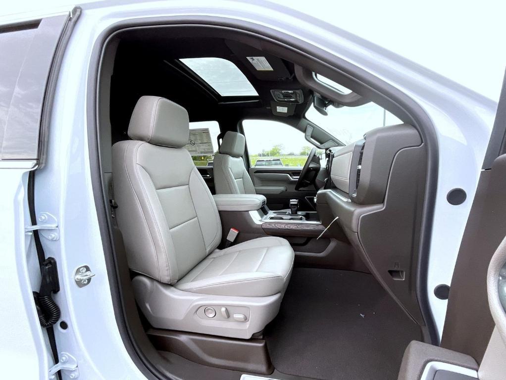 new 2026 GMC Sierra 1500 car, priced at $67,748