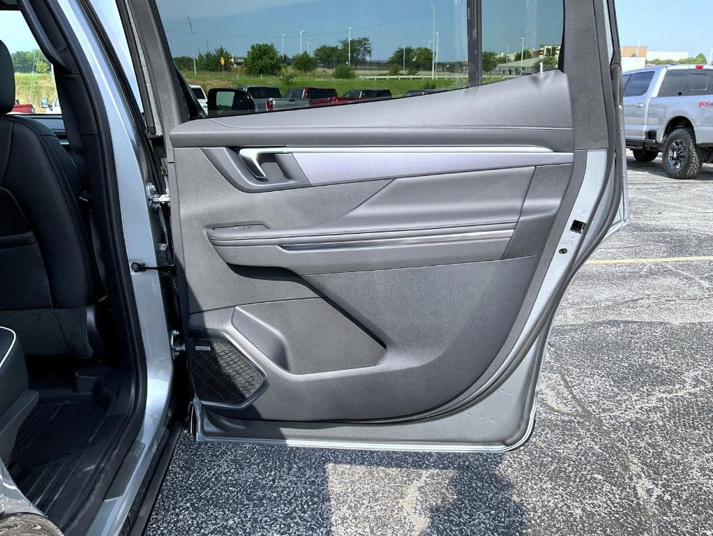 new 2026 Buick Enclave car, priced at $53,724