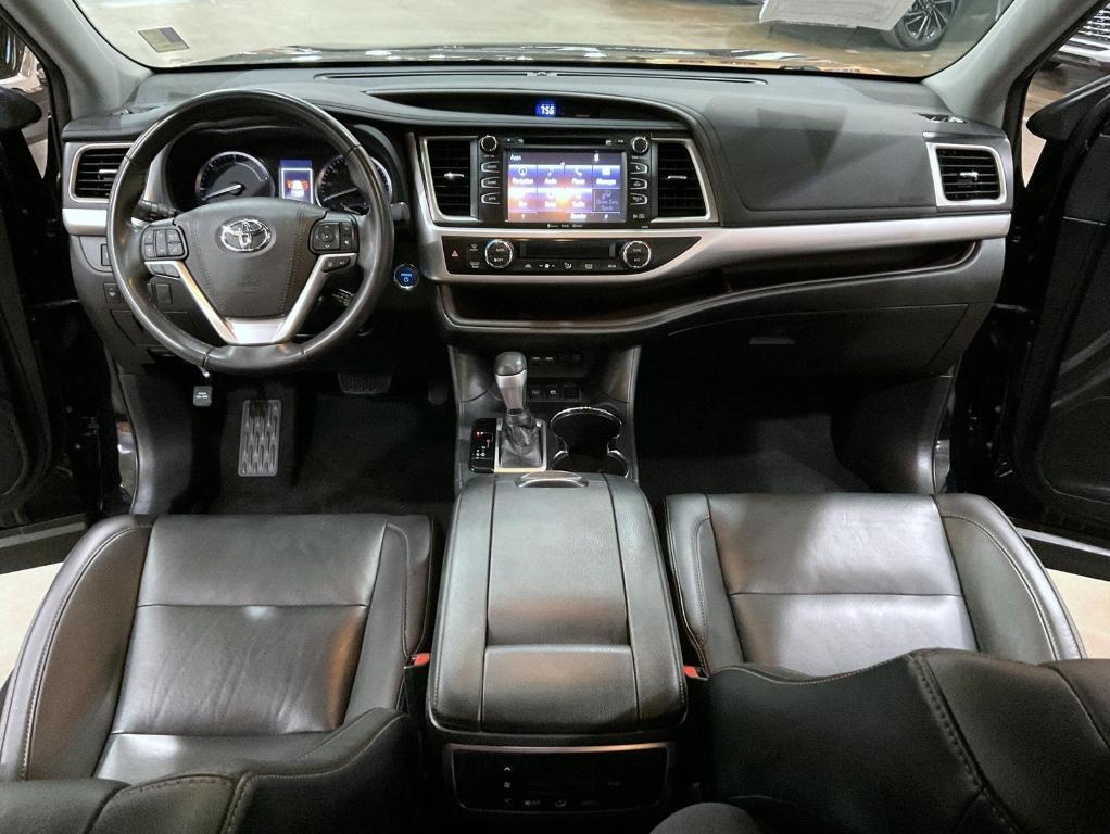 used 2019 Toyota Highlander Hybrid car, priced at $28,865
