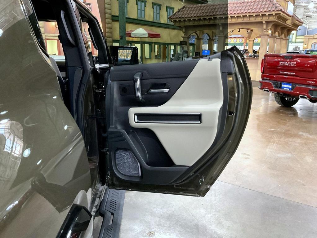 new 2026 GMC HUMMER EV SUV car, priced at $100,918