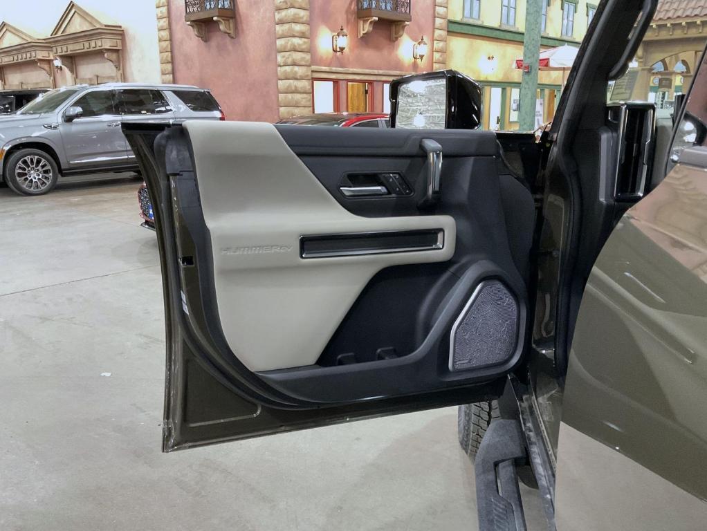 new 2026 GMC HUMMER EV SUV car, priced at $100,918