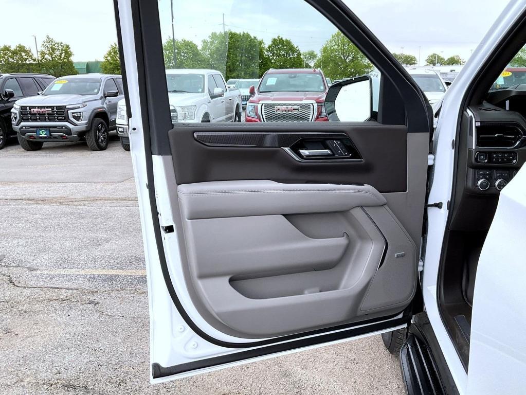 new 2026 GMC Yukon XL car, priced at $83,653