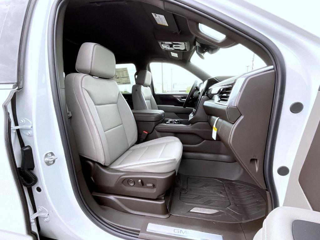 new 2026 GMC Yukon XL car, priced at $83,653
