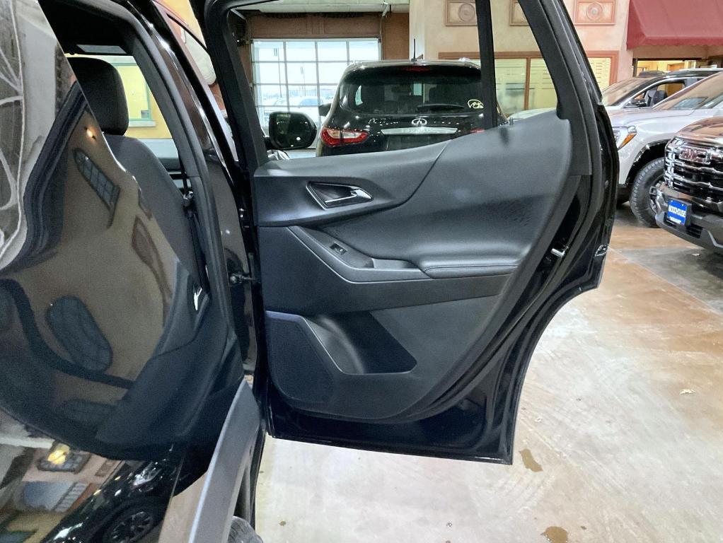 used 2025 Chevrolet Equinox car, priced at $29,880