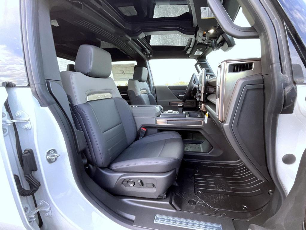 new 2025 GMC HUMMER EV Pickup car, priced at $91,488