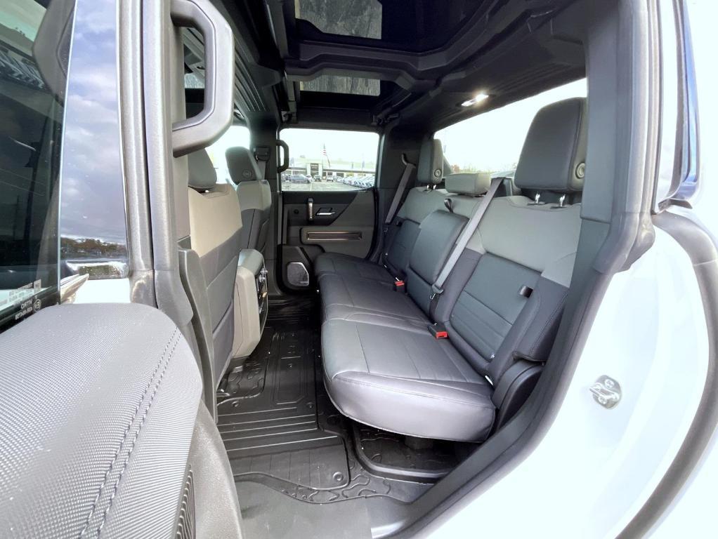 new 2025 GMC HUMMER EV Pickup car, priced at $91,488