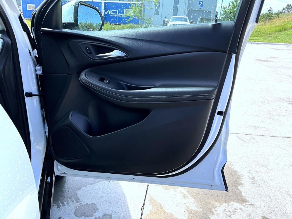 used 2024 Buick Encore GX car, priced at $25,670