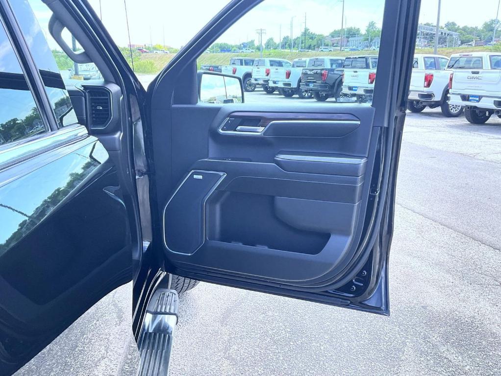 used 2023 GMC Sierra 1500 car, priced at $45,179
