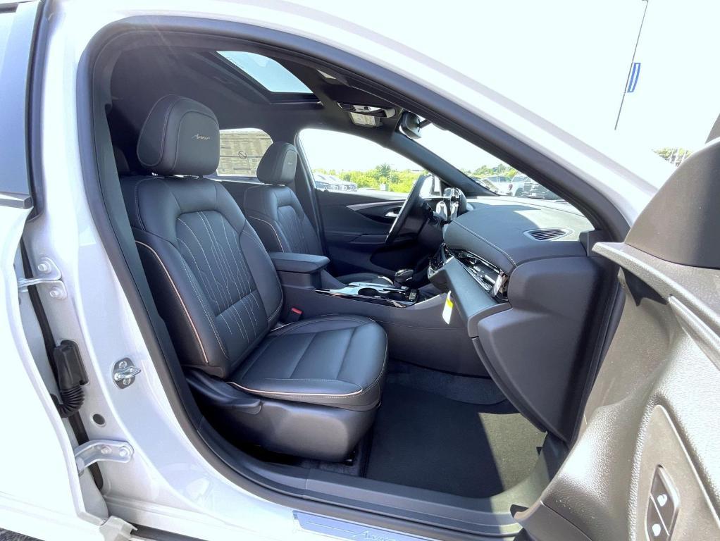 new 2025 Buick Envista car, priced at $31,740