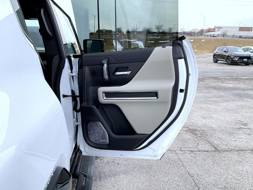 new 2026 GMC HUMMER EV SUV car, priced at $109,288