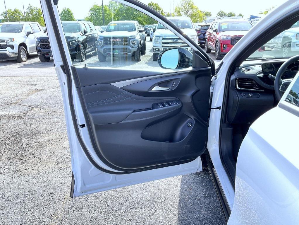 new 2026 Buick Envista car, priced at $29,098