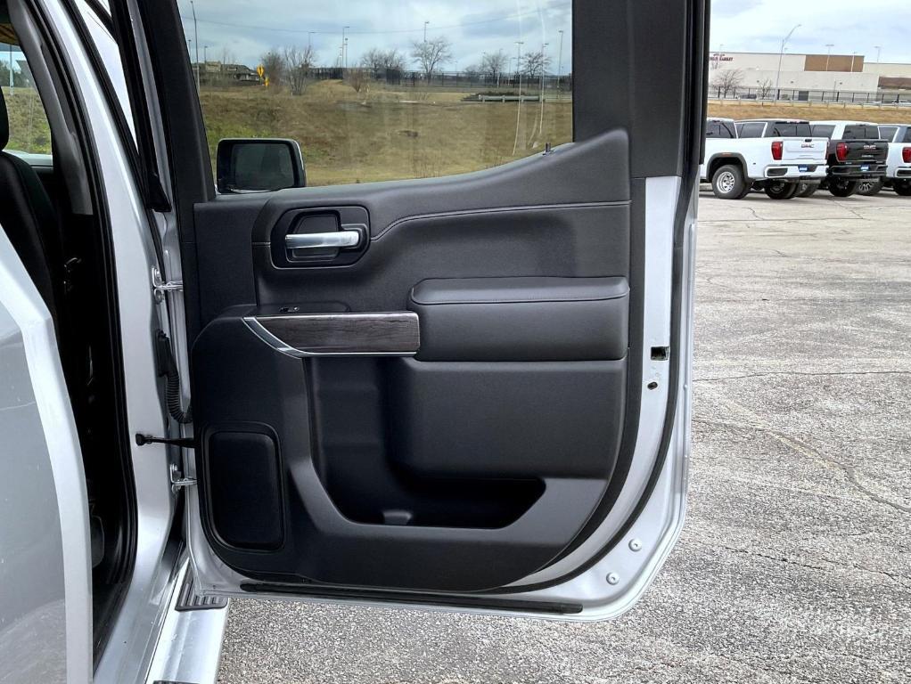 used 2020 Chevrolet Silverado 1500 car, priced at $37,981