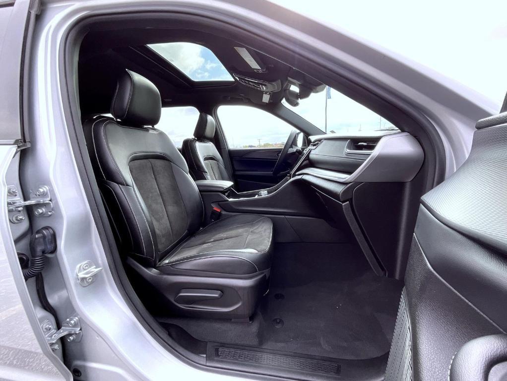 used 2024 Jeep Grand Cherokee car, priced at $31,700