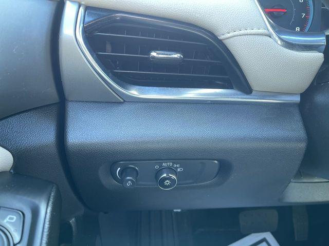 used 2023 Chevrolet Traverse car, priced at $22,495