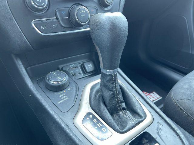 used 2018 Jeep Cherokee car, priced at $11,053