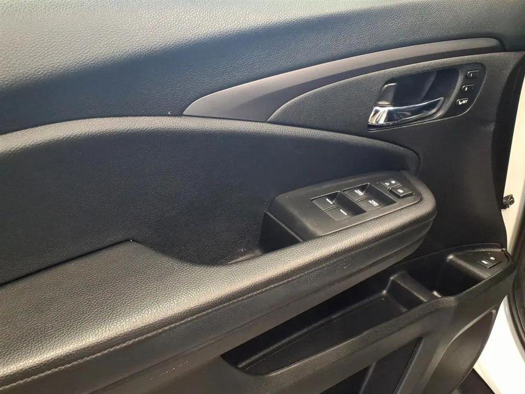used 2021 Honda Pilot car, priced at $23,995
