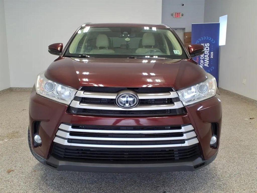 used 2019 Toyota Highlander car, priced at $18,995