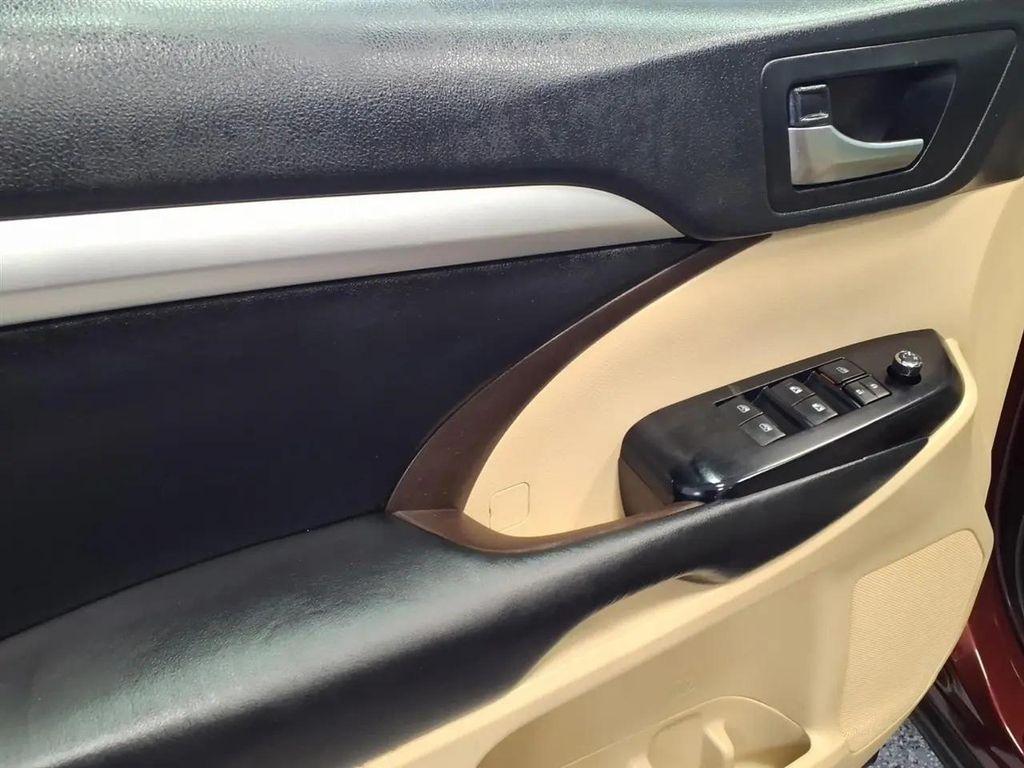 used 2019 Toyota Highlander car, priced at $18,995