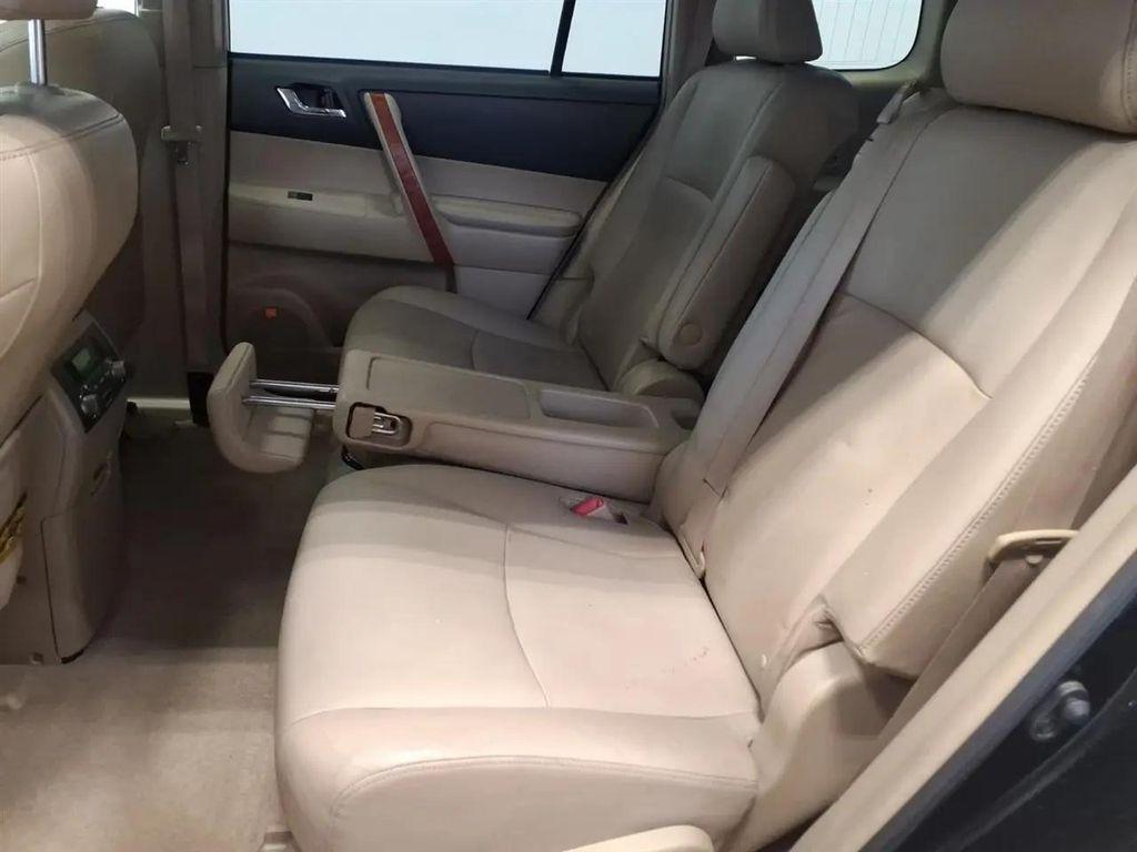 used 2008 Toyota Highlander car, priced at $11,494