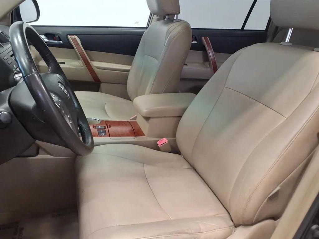 used 2008 Toyota Highlander car, priced at $11,494