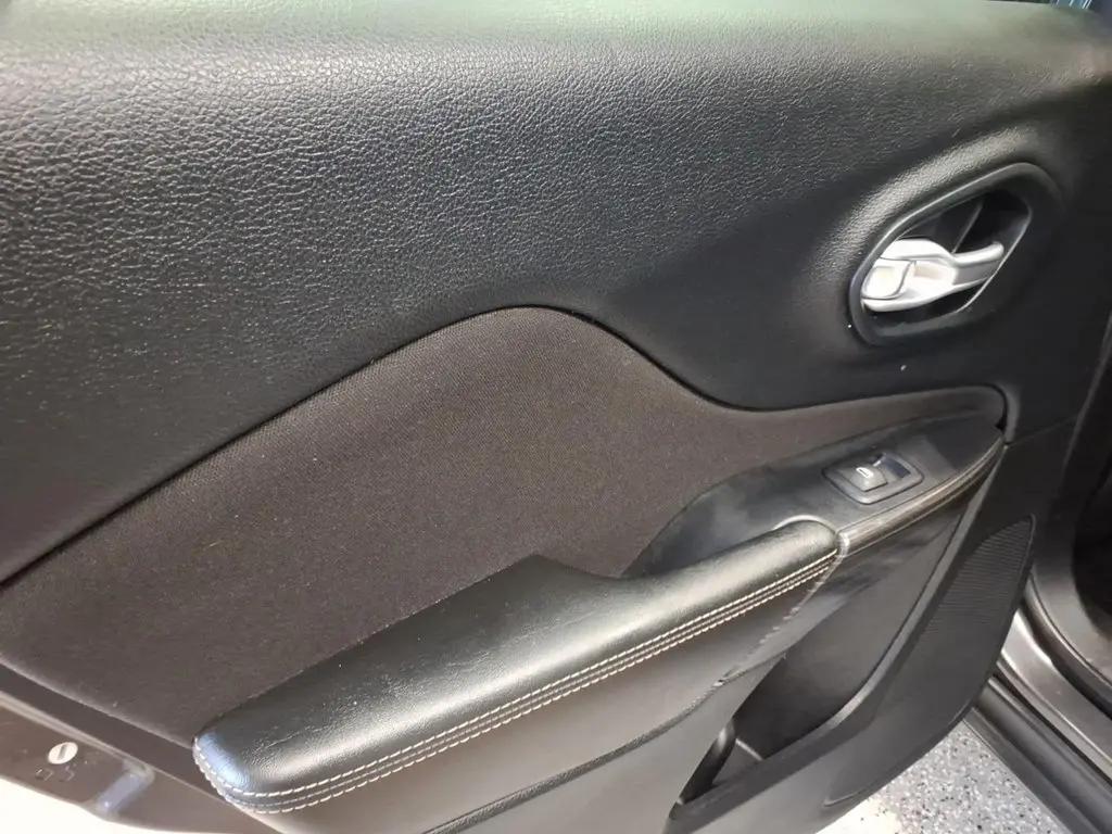 used 2016 Jeep Cherokee car, priced at $7,995