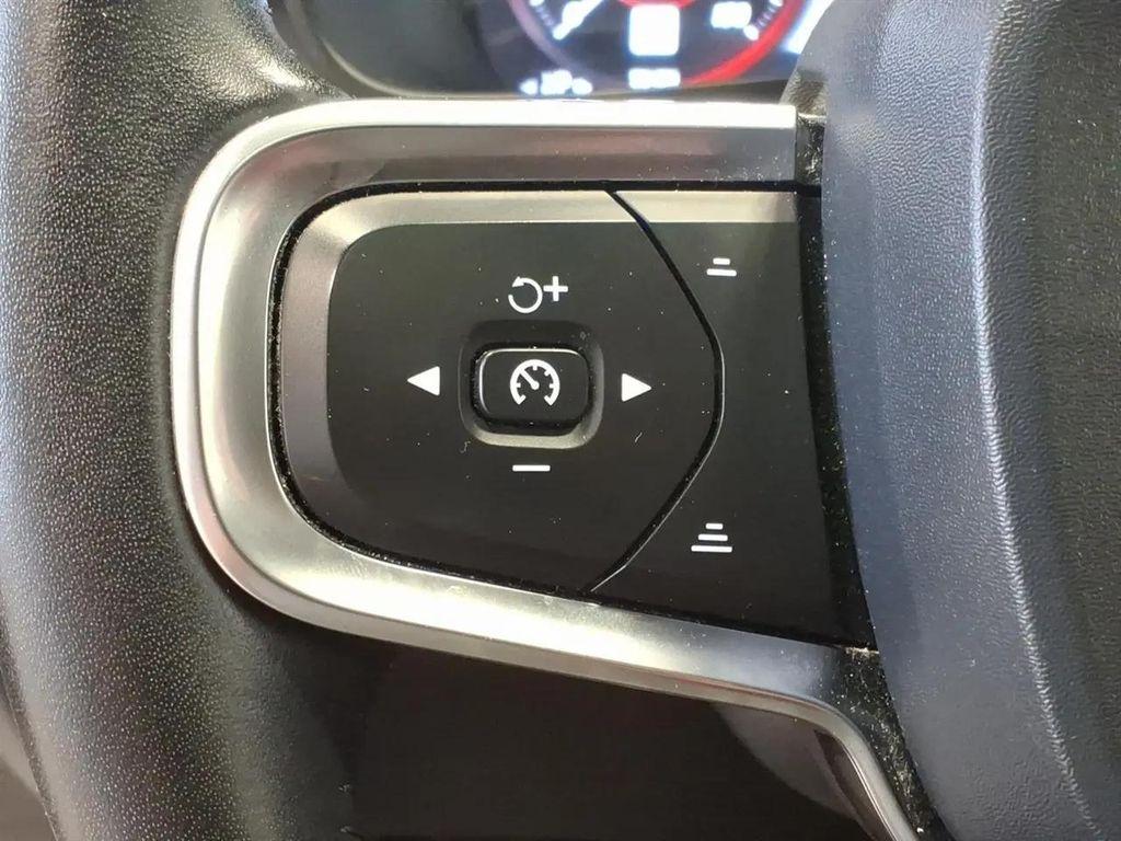 used 2020 Volvo XC40 car, priced at $19,994