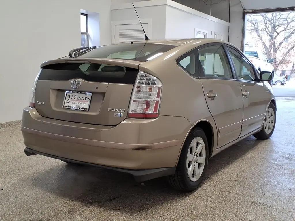 used 2007 Toyota Prius car, priced at $5,995