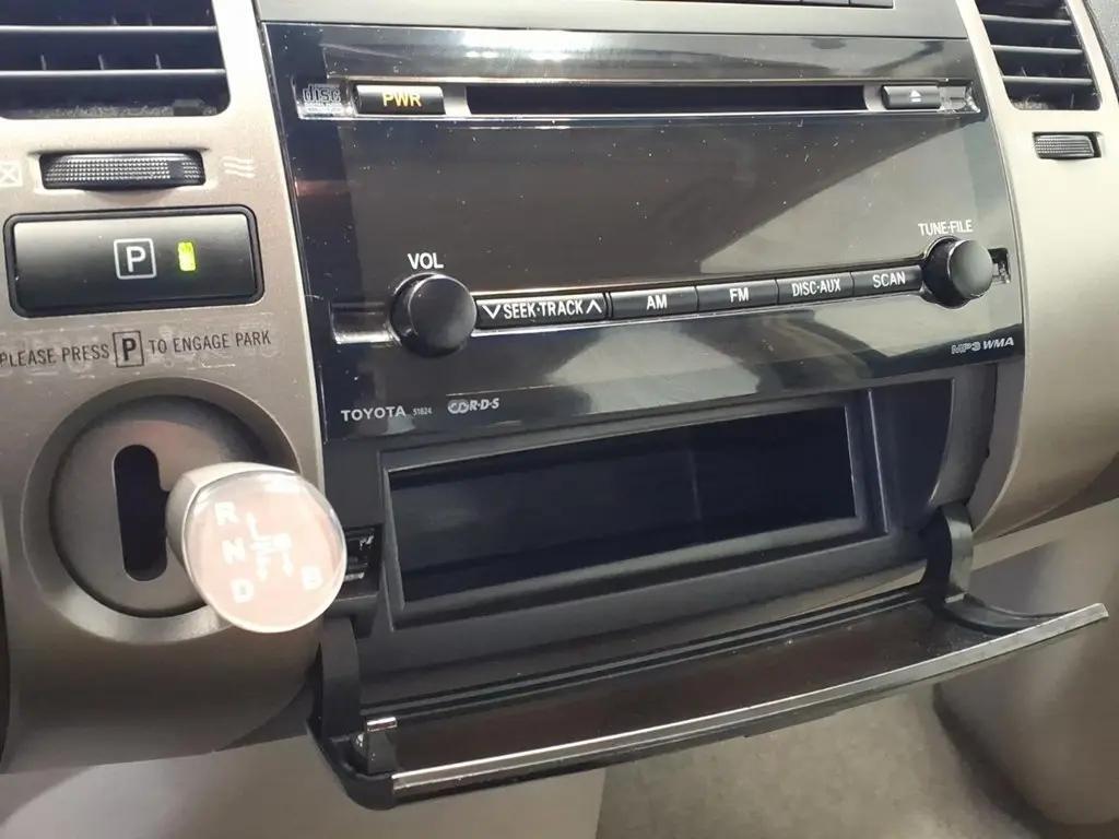 used 2007 Toyota Prius car, priced at $5,995