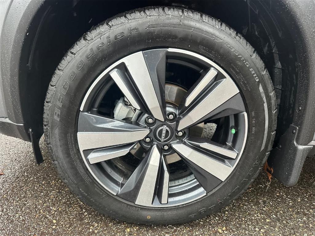 used 2022 Nissan Rogue car, priced at $23,999