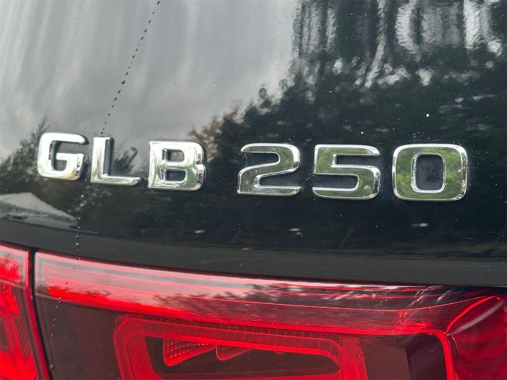 used 2020 Mercedes-Benz GLB 250 car, priced at $19,999