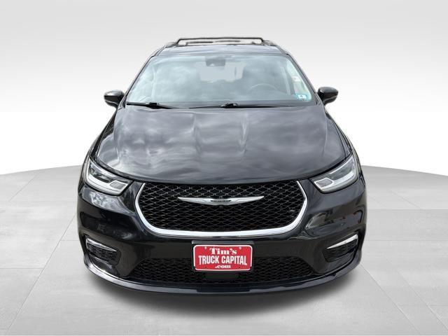 used 2022 Chrysler Pacifica car, priced at $19,999