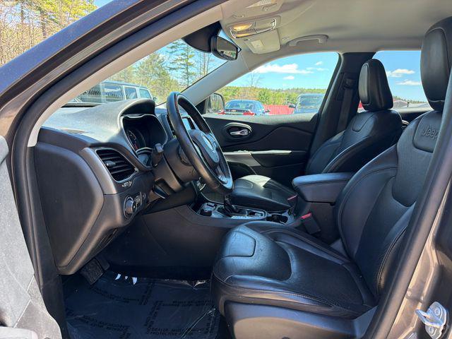 used 2019 Jeep Cherokee car, priced at $18,999
