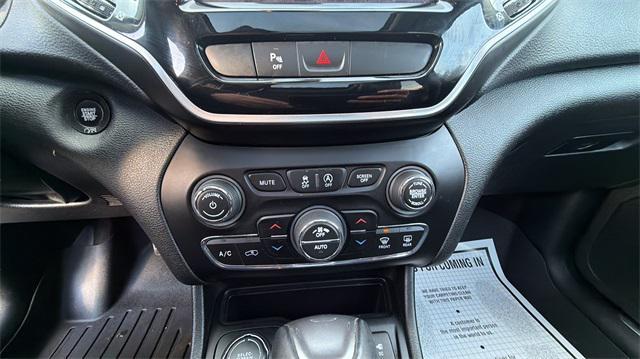 used 2019 Jeep Cherokee car, priced at $15,999