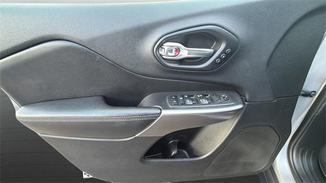 used 2019 Jeep Cherokee car, priced at $15,999