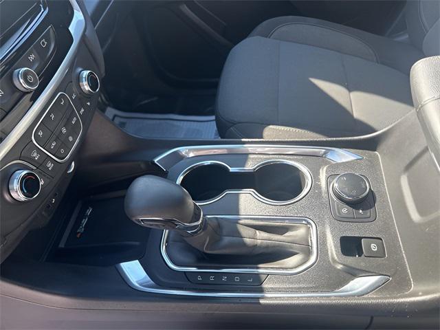 used 2022 Chevrolet Traverse car, priced at $22,999