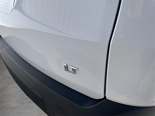 used 2022 Chevrolet Traverse car, priced at $22,999