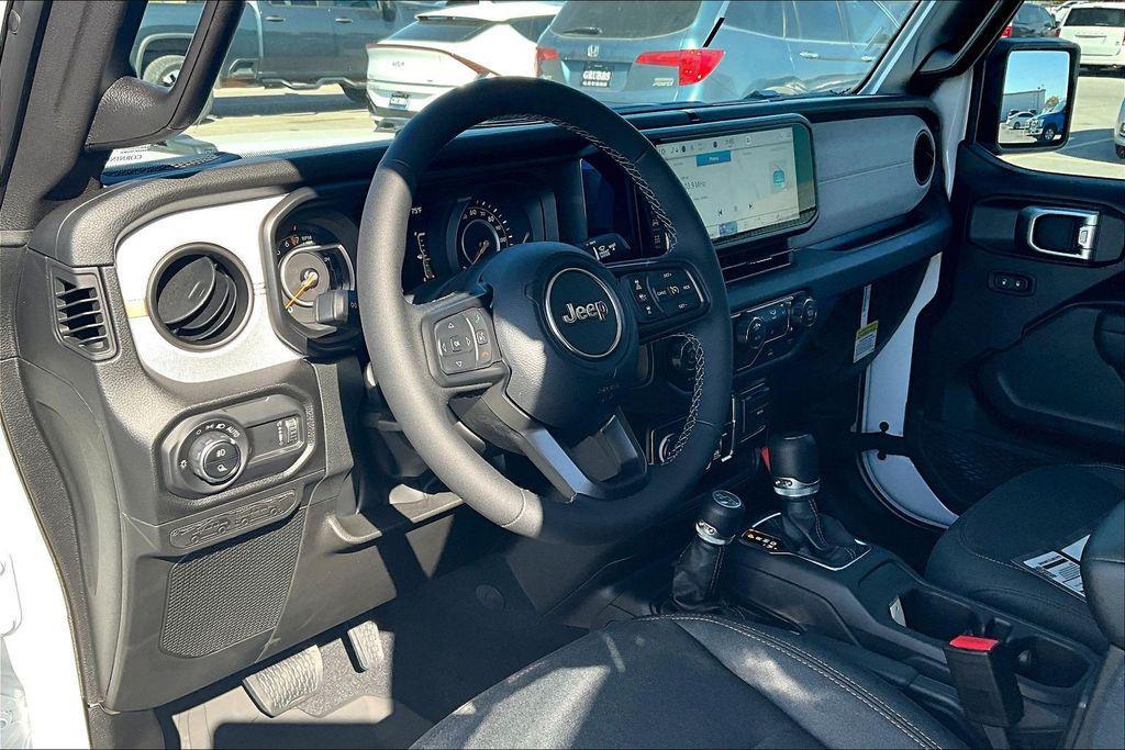 new 2025 Jeep Gladiator car, priced at $46,028